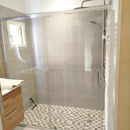 Domaine Des Terres Sauvages アパート *